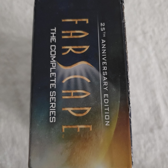 Farscape The Complete Series DVD Set - 25 Anniversary Edition - Picture 12 of 13